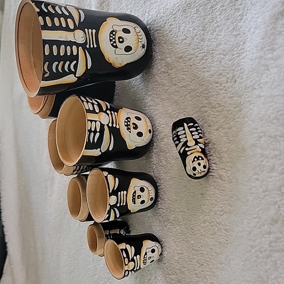 Skeleton Nesting Dolls Set Of 5.  Made In China. Good Condition - Picture 8 of 16